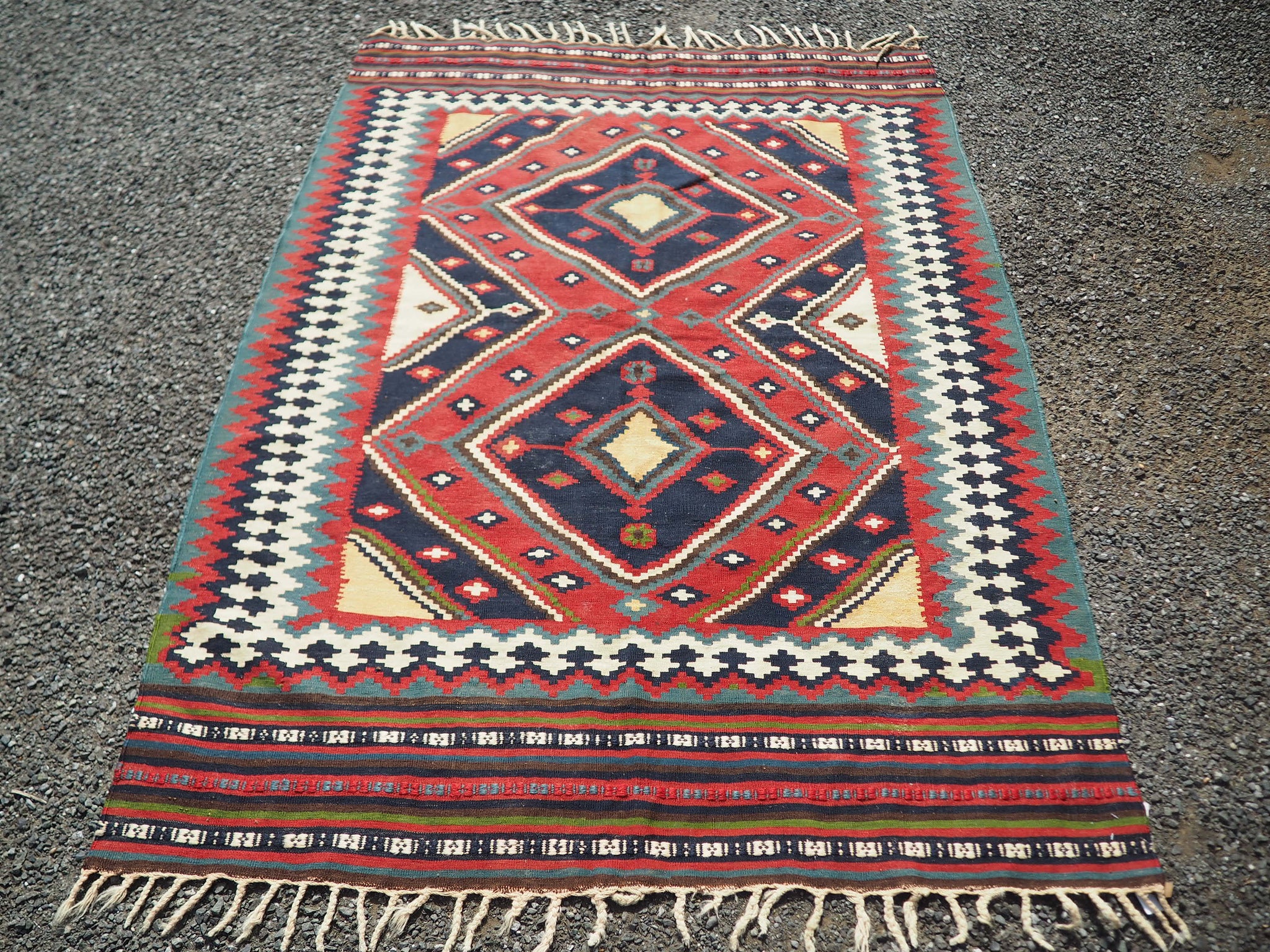 LARGE SIZE – Tribe-Rug
